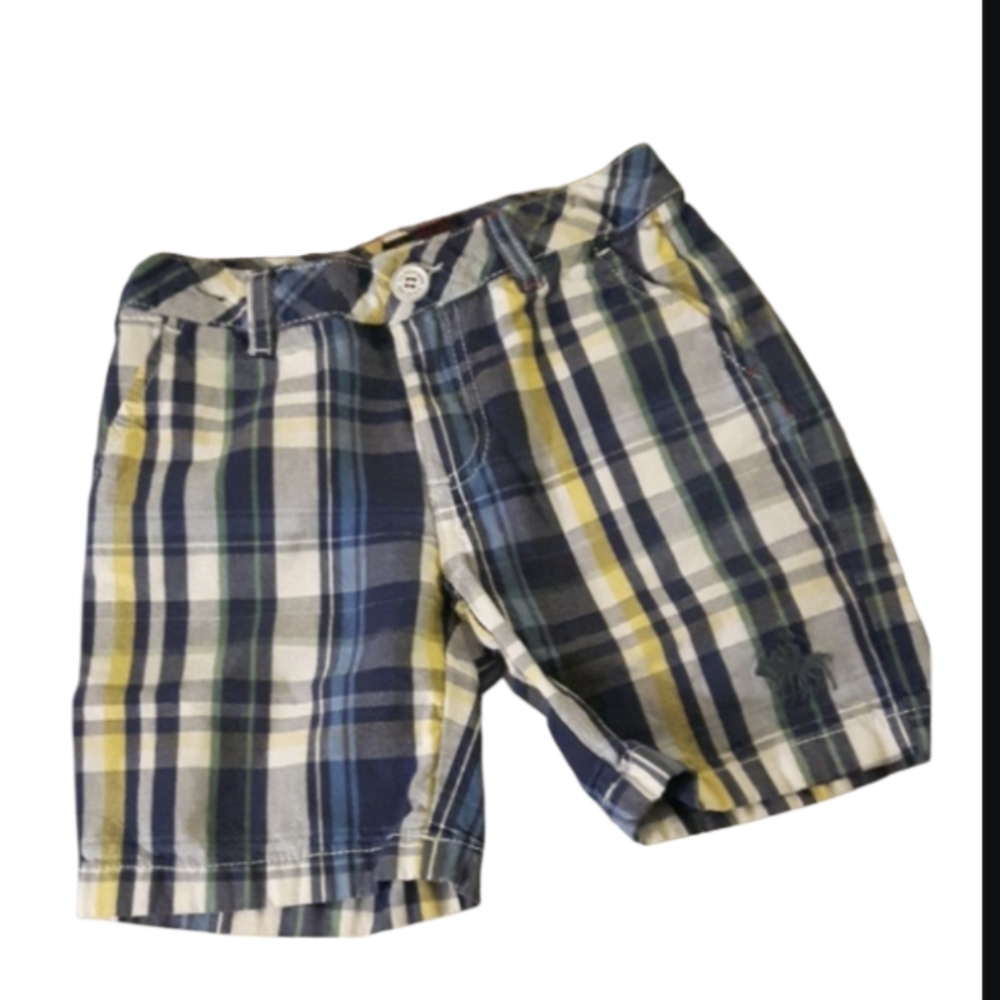 6/$15 size 4/5 Boys U.s. Polo Assn. plaid shorts